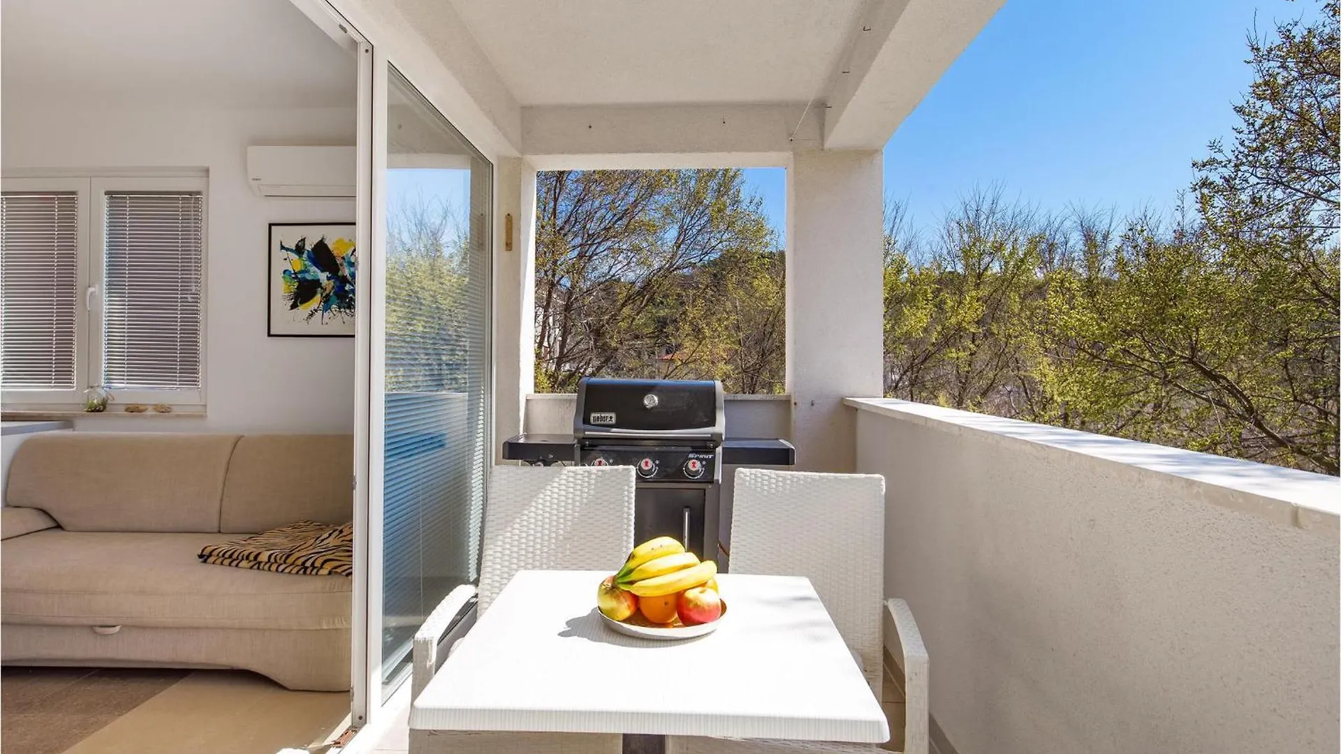 Stunning Apartment In Palit With Kitchen