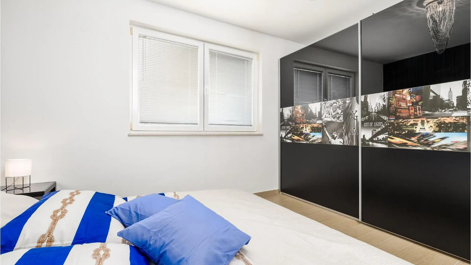 Stunning Apartment In Palit With Kitchen Croatia